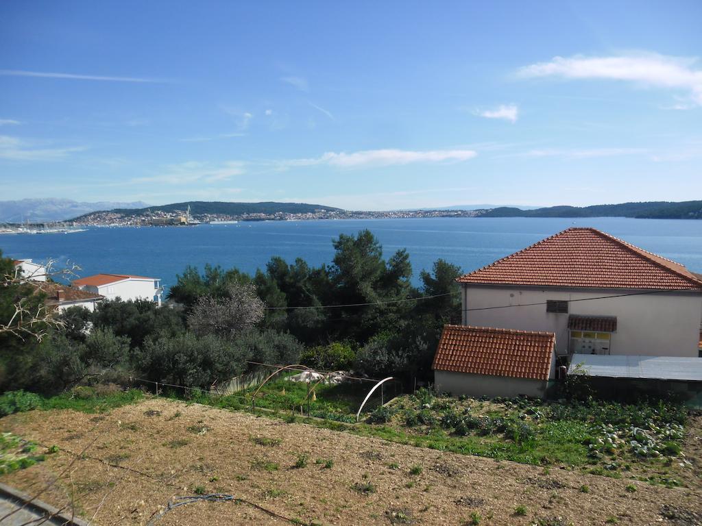 Rooms And Apartments Kurtovic Seget Donji Exterior photo