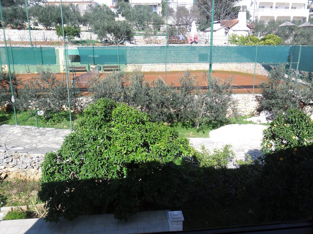 Rooms And Apartments Kurtovic Seget Donji Exterior photo