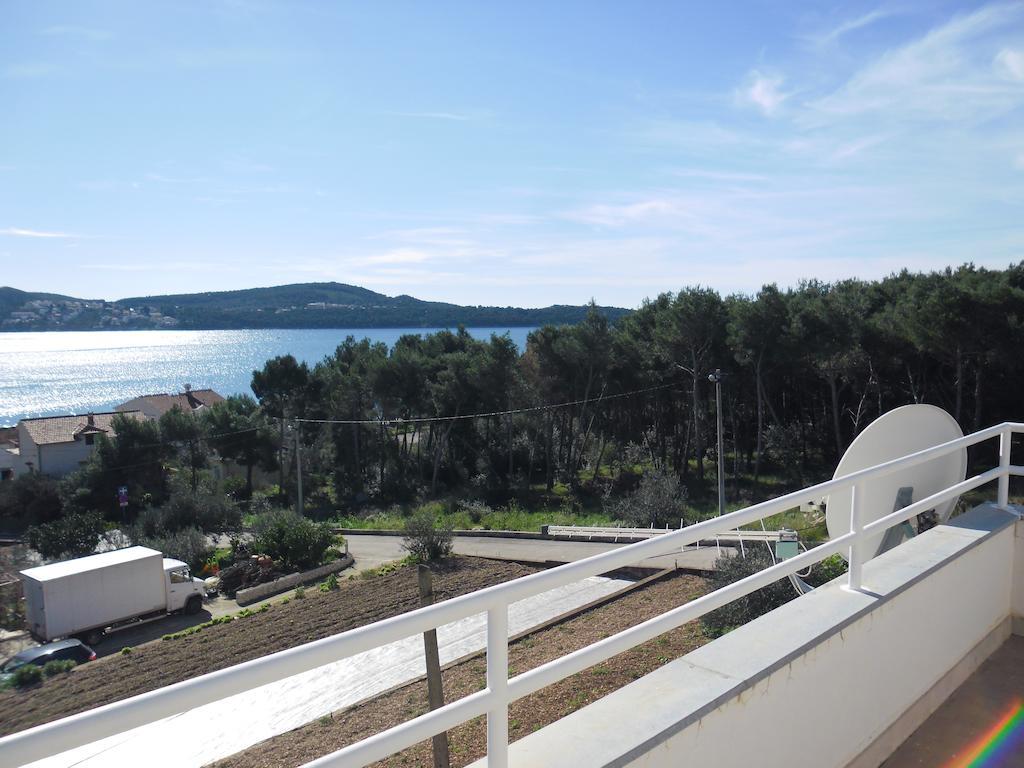 Rooms And Apartments Kurtovic Seget Donji Exterior photo