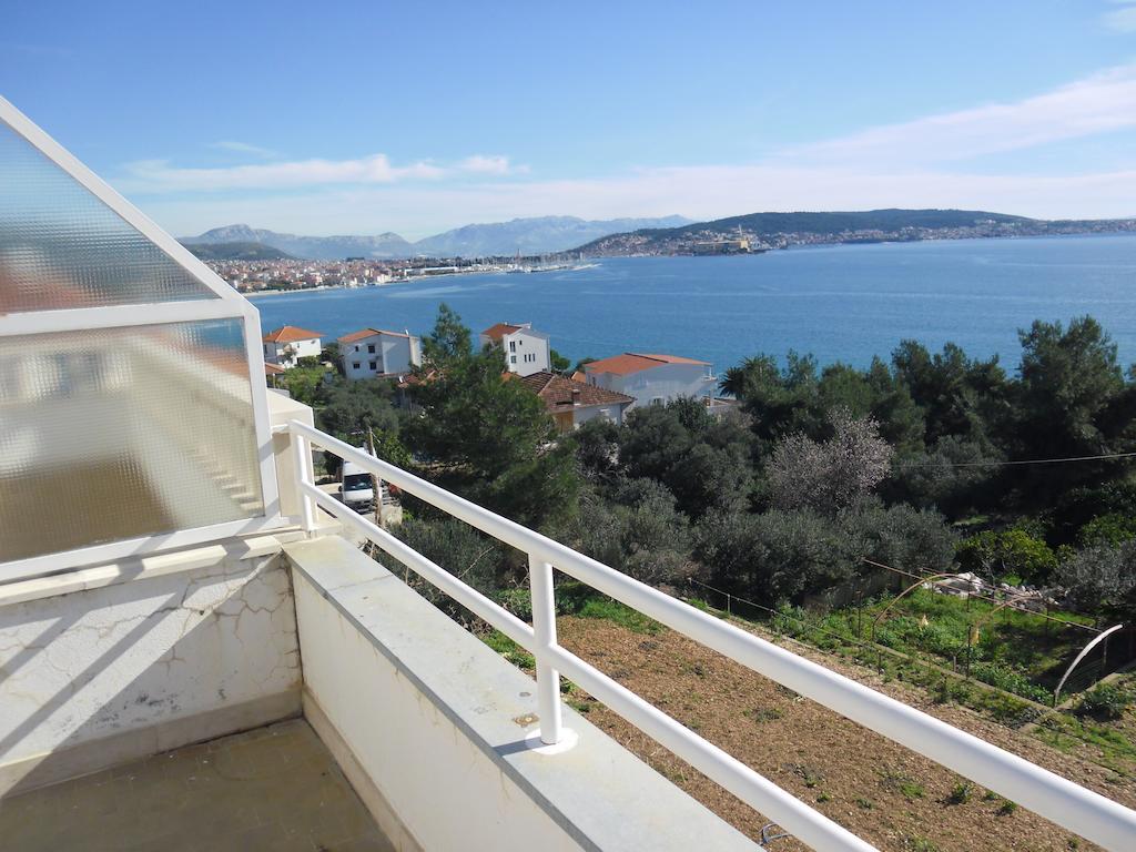 Rooms And Apartments Kurtovic Seget Donji Exterior photo