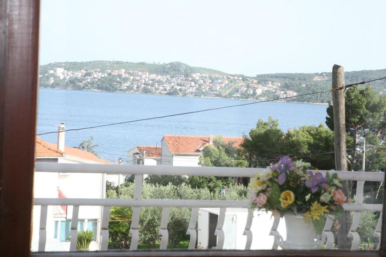Rooms And Apartments Kurtovic Seget Donji Exterior photo