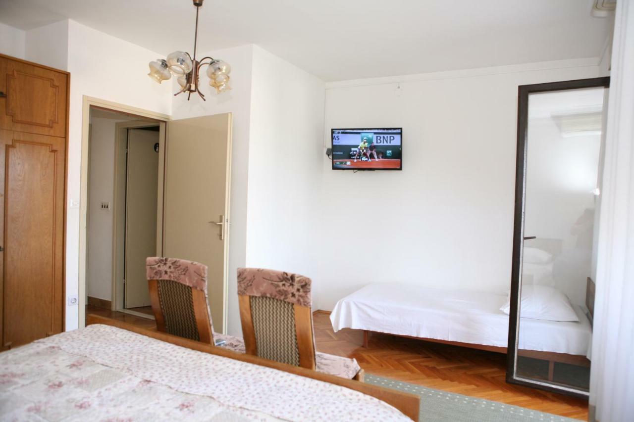Rooms And Apartments Kurtovic Seget Donji Exterior photo