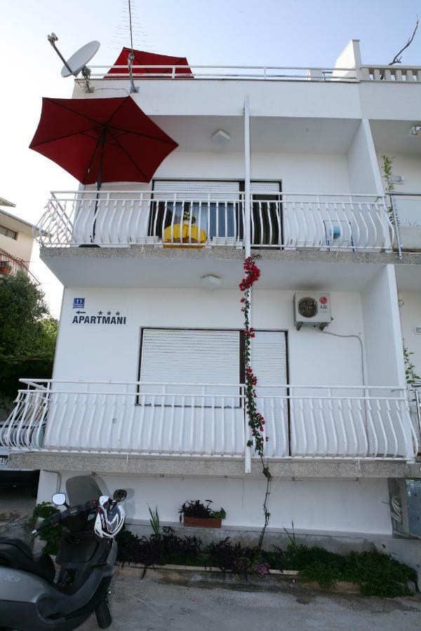 Rooms And Apartments Kurtovic Seget Donji Exterior photo