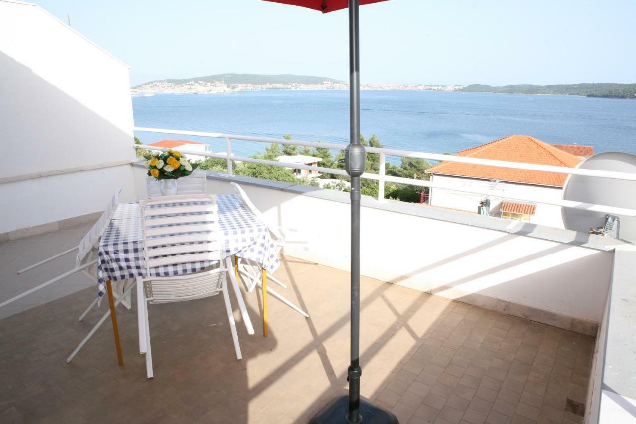 Rooms And Apartments Kurtovic Seget Donji Exterior photo